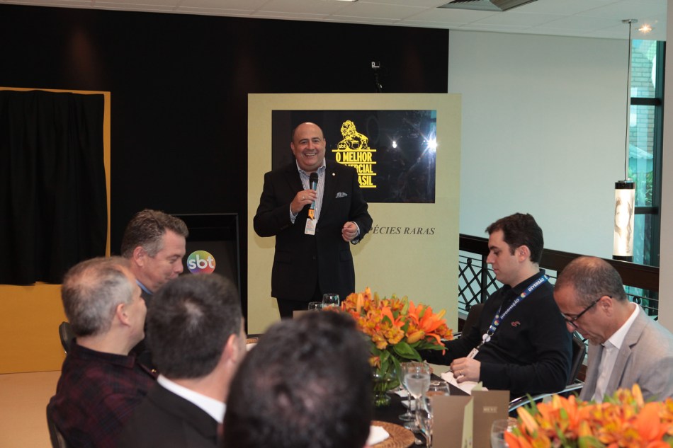 Glen Valente discursa aos convidados - Foto Leonardo Nones (20)menor